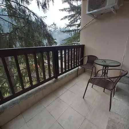 Krasi Apartment *